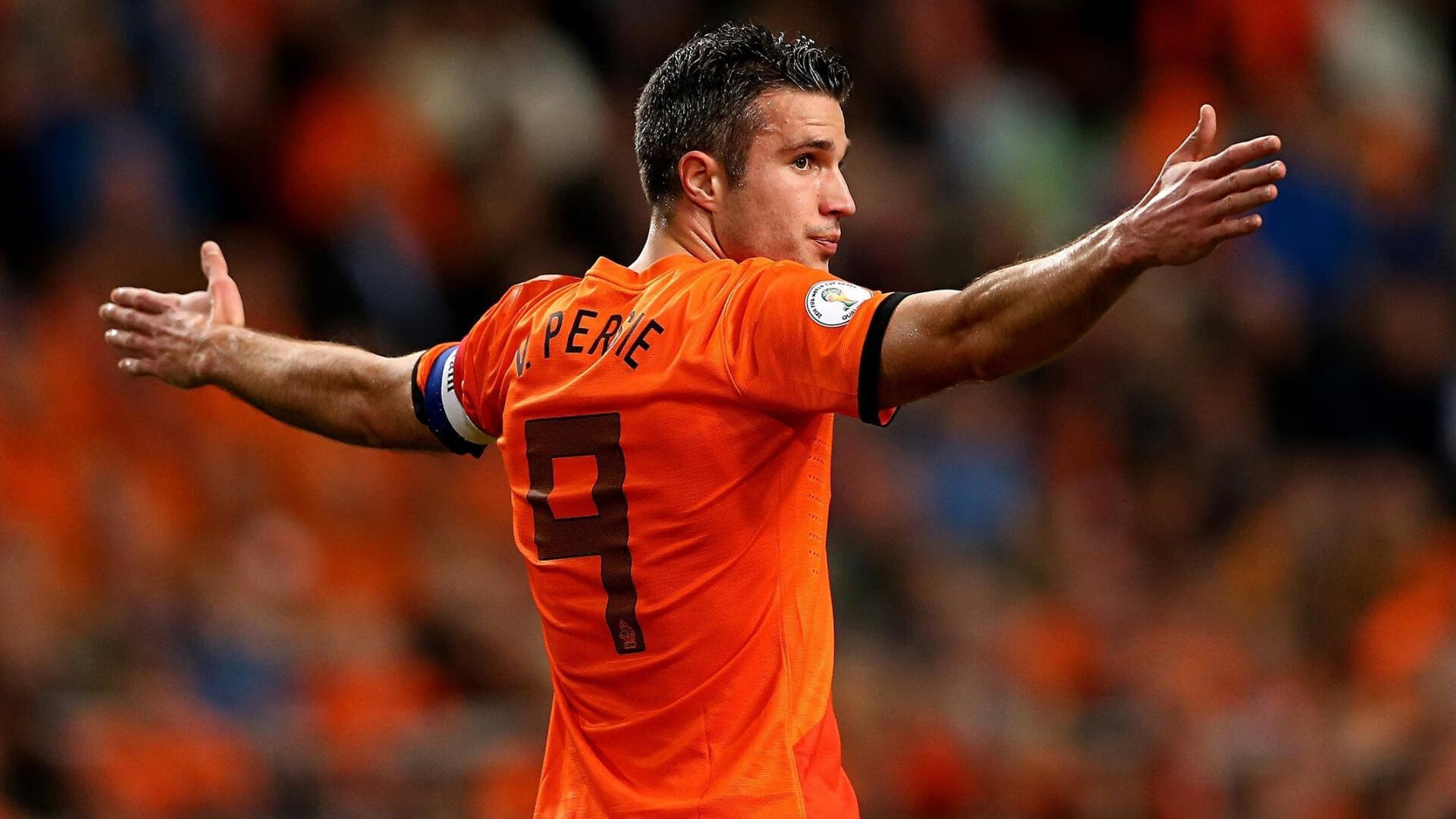 《王者荣耀》跨界合作“未来科幻”皮肤热卖，粉丝狂欢